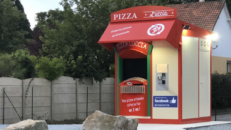 distributeur de pizzas artisanales situé à Maison Brûlée