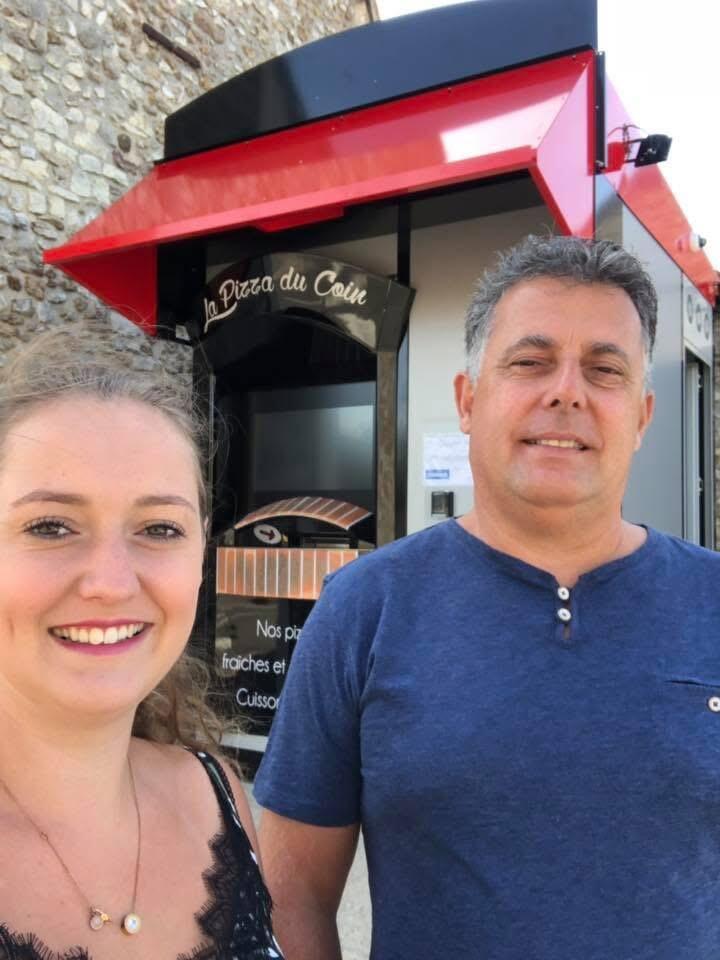 Formation pizzaïolo suivie par Anaïs et Guy, La Pizza du Coin à Breuilpont